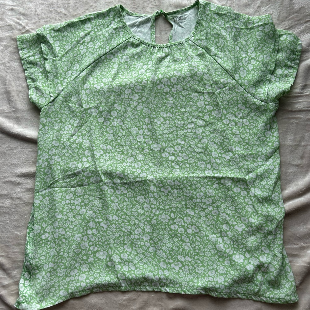 Women’s LOFT Short Sleeve Blouse